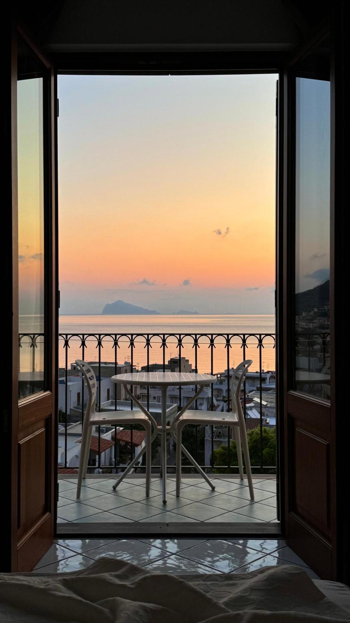Double or Twin Room Balcony Sea View